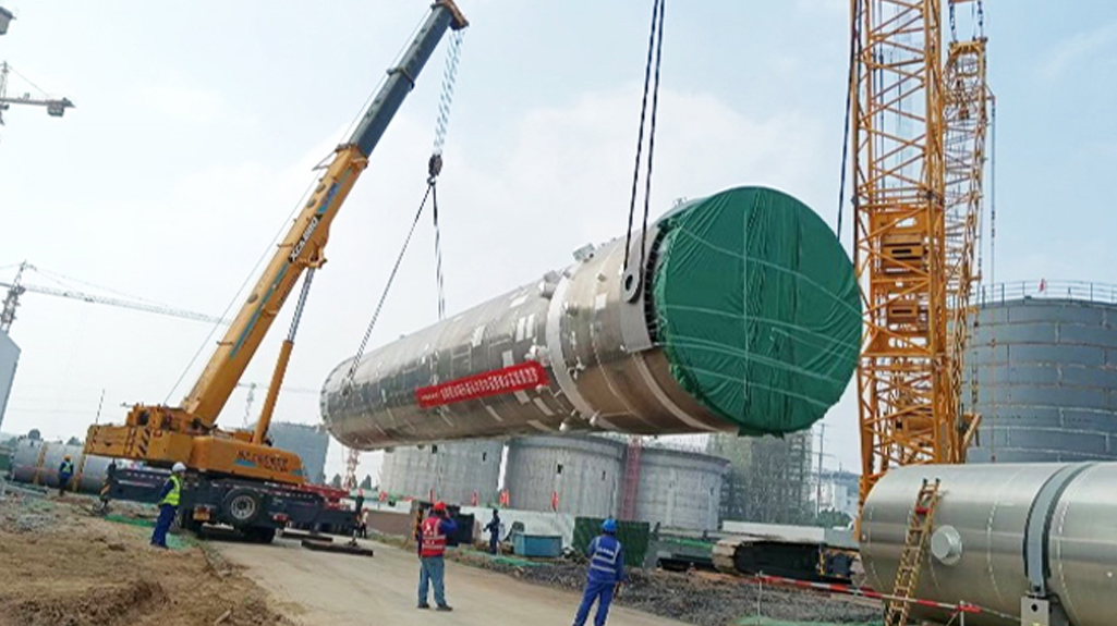 河南神马氢氨项目空分设备吊装启动